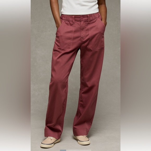 Woman’s AE Boyfriend Stretch Cargo Pants - Picture 1 of 15